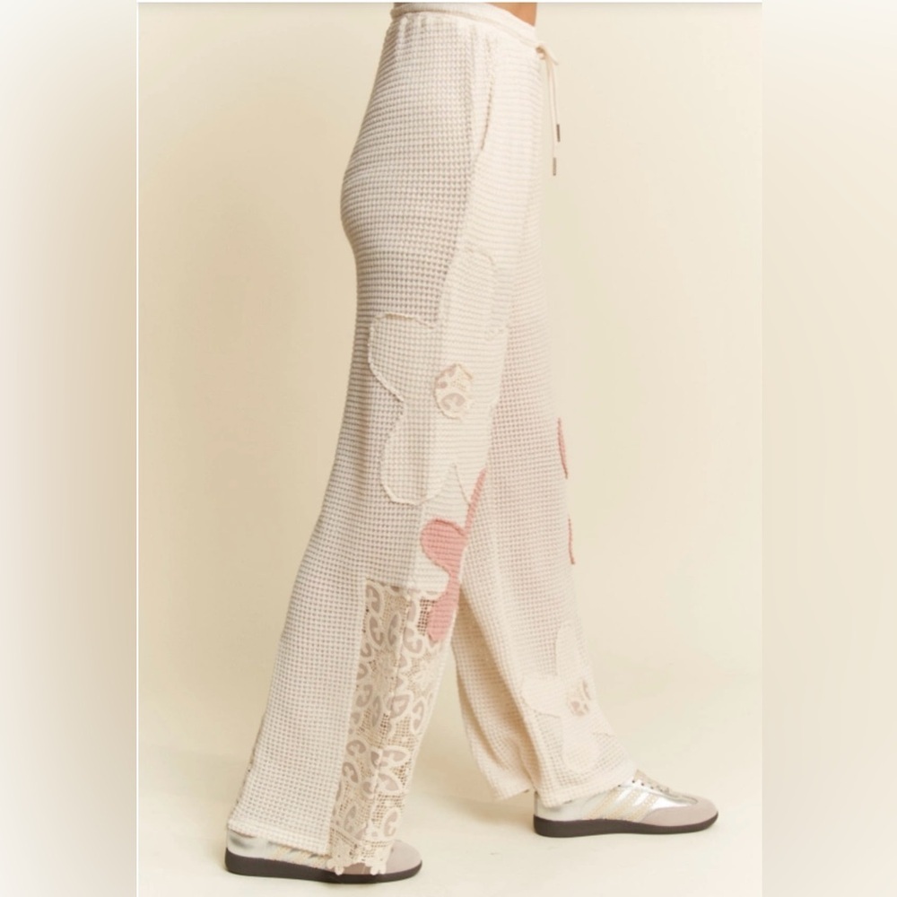 DAVI & DANI Women’s THERMAL MIXTURE KNIT WIDE OPENING PANTS (beige pink) - Picture 3 of 6